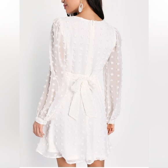 Lulus Always on Repeat White Clip Dot Long Sleeve Mini Dress size Small NWOT - Picture 4 of 12